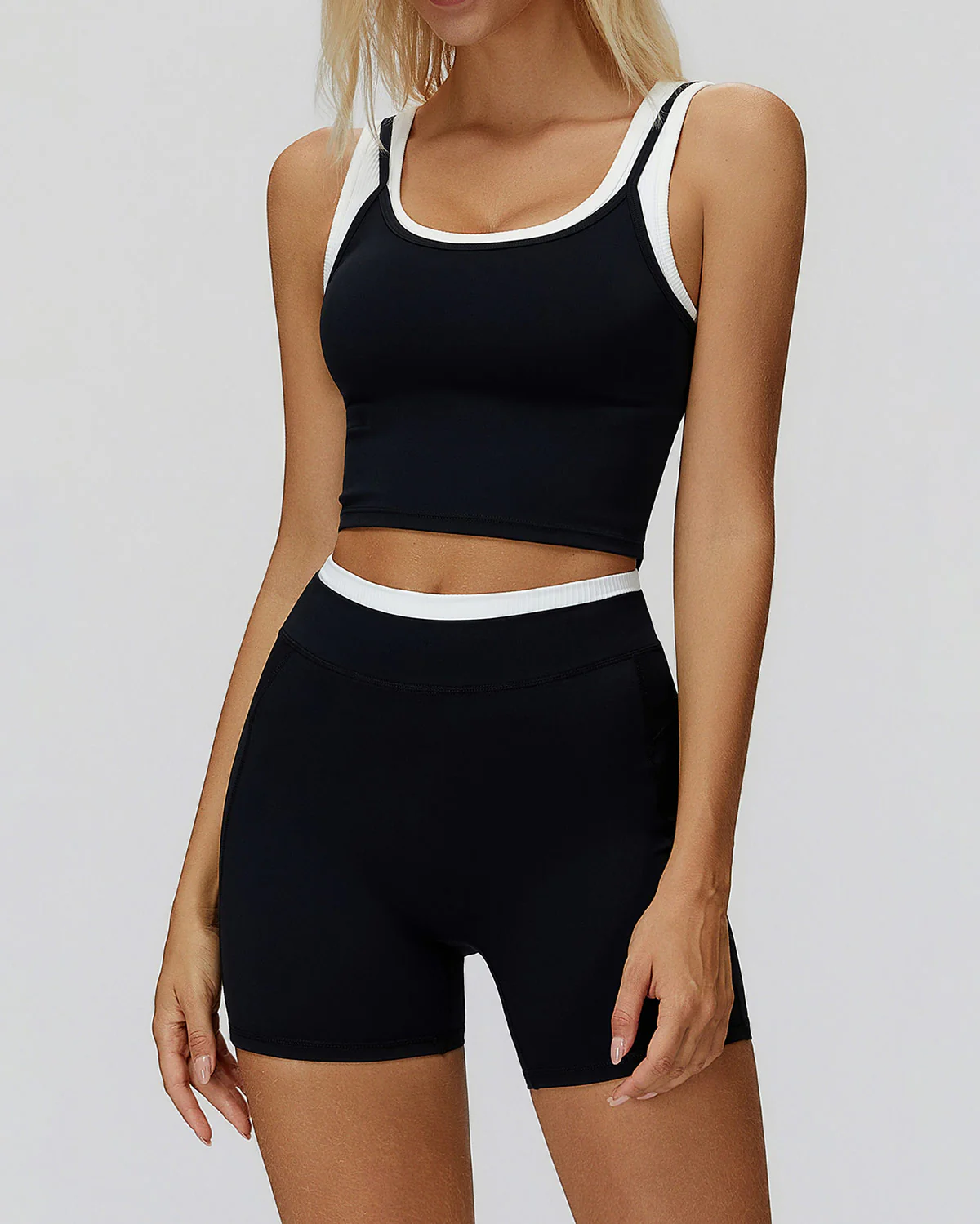 Alessia Seamless Shorts - Black - Image 3