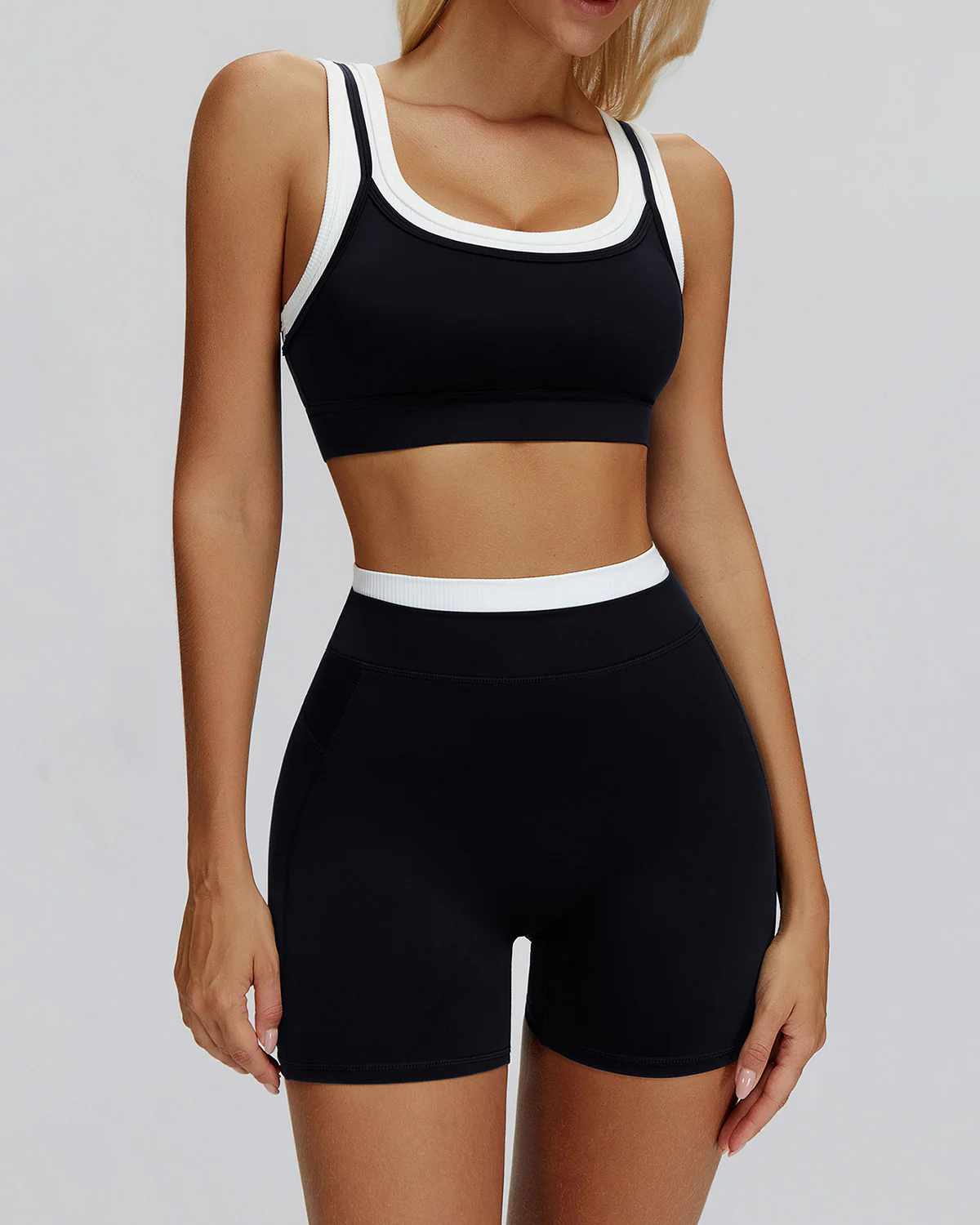 Alessia Sports Bra - Black - Image 3