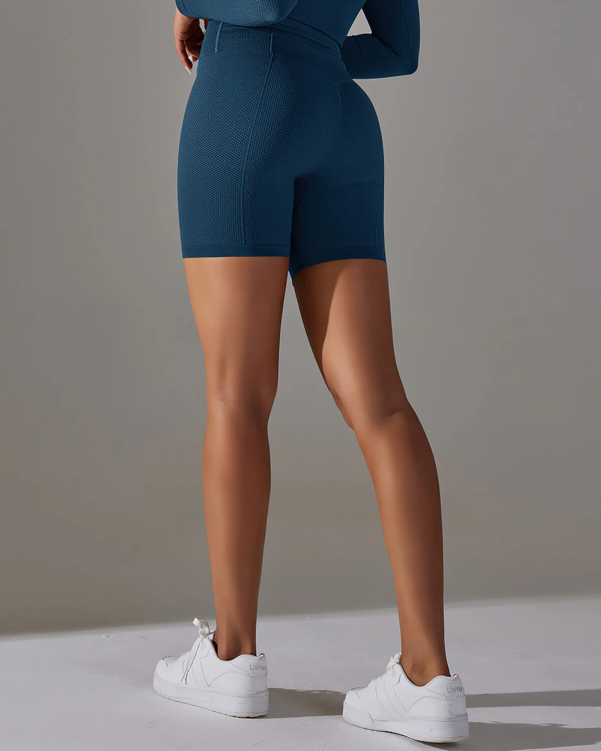Alodia Shorts - Blue - Image 5