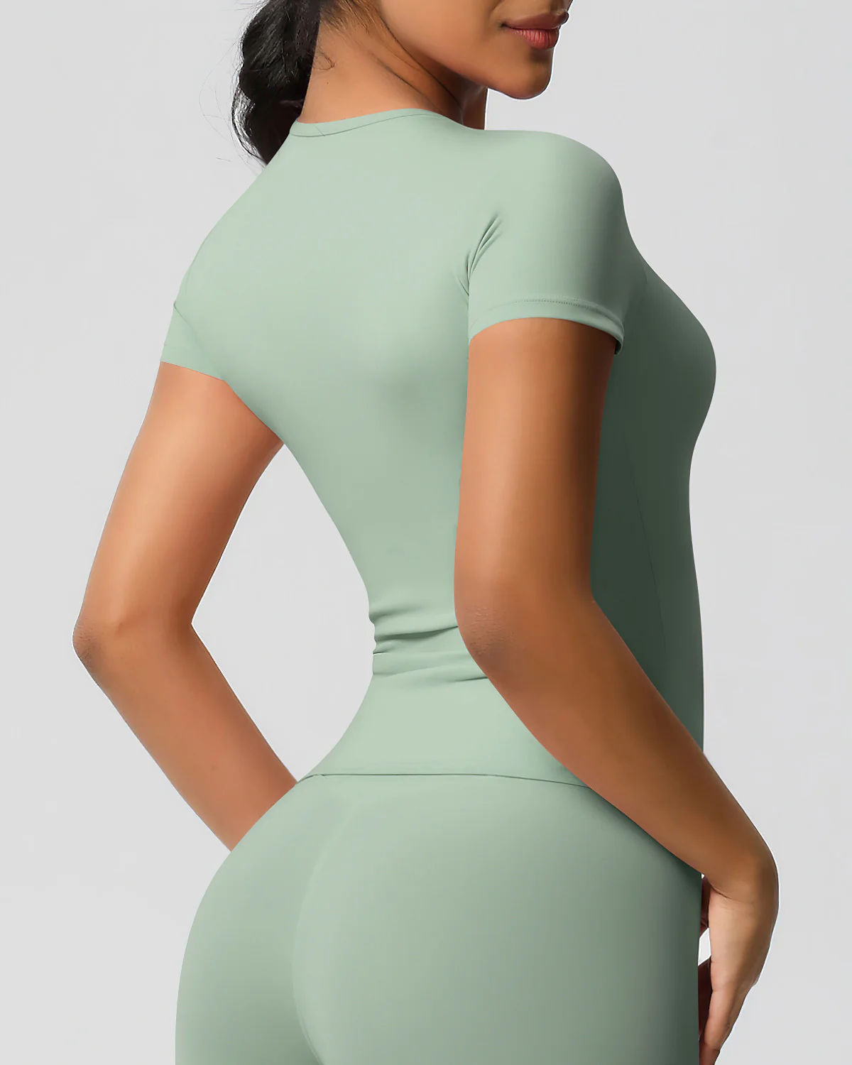 Gwen Active Top - Sage Green
