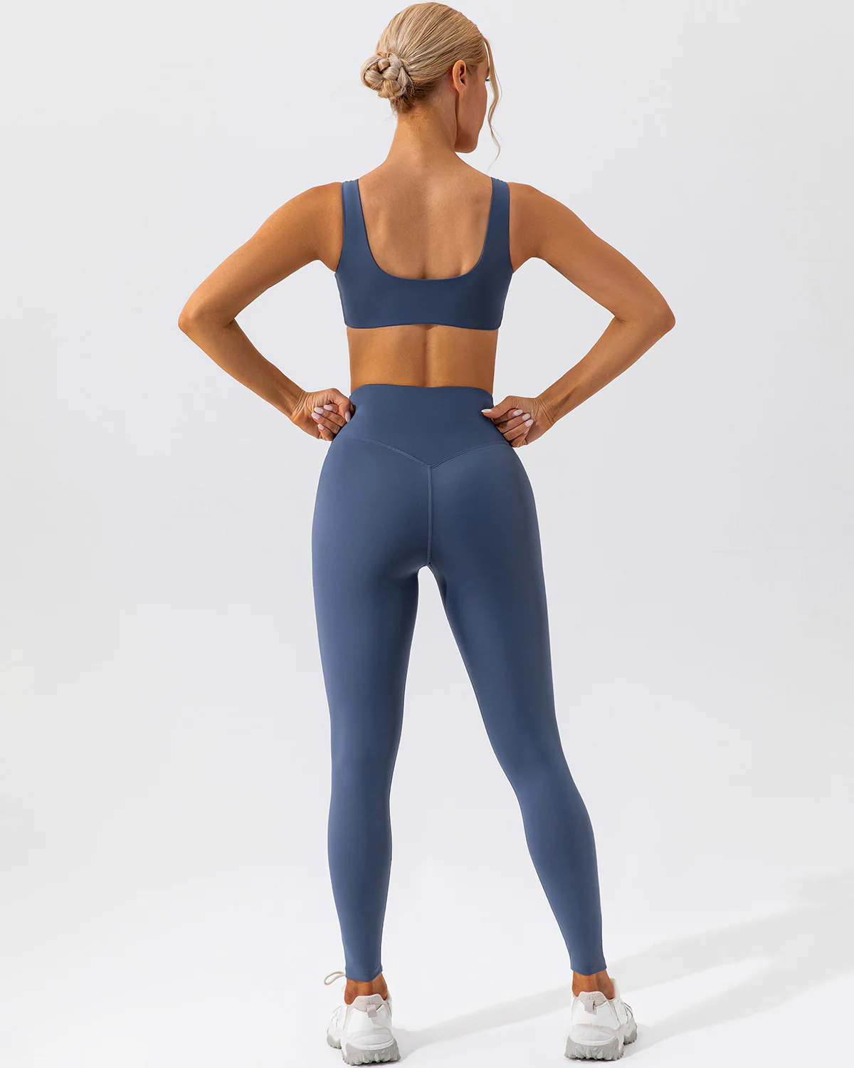 Jessa Sports Bra - Blue - Image 4