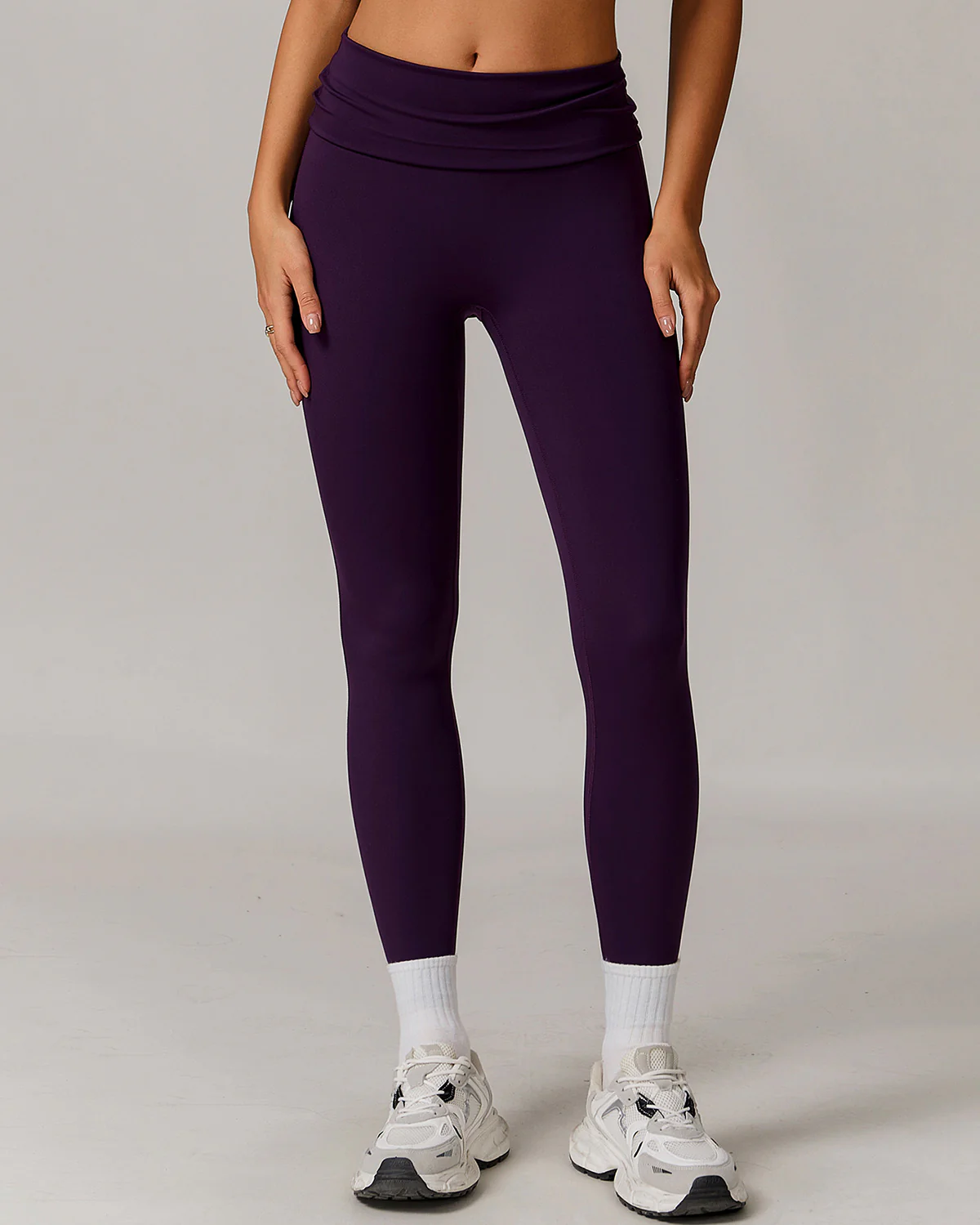 Thalassa Seamless Leggings - Aubergine - Image 4