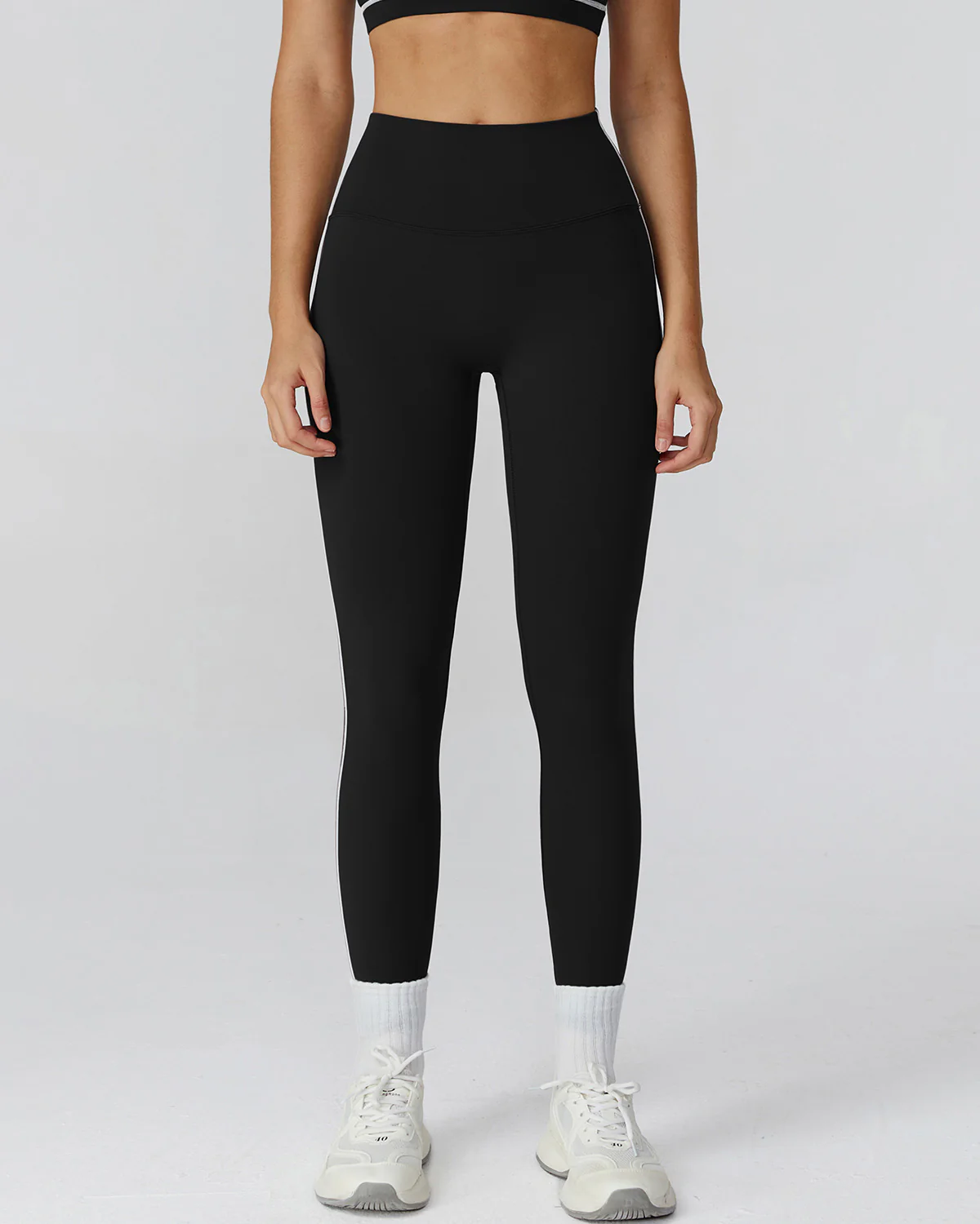 Wren Seamless Leggings - Black - Image 2