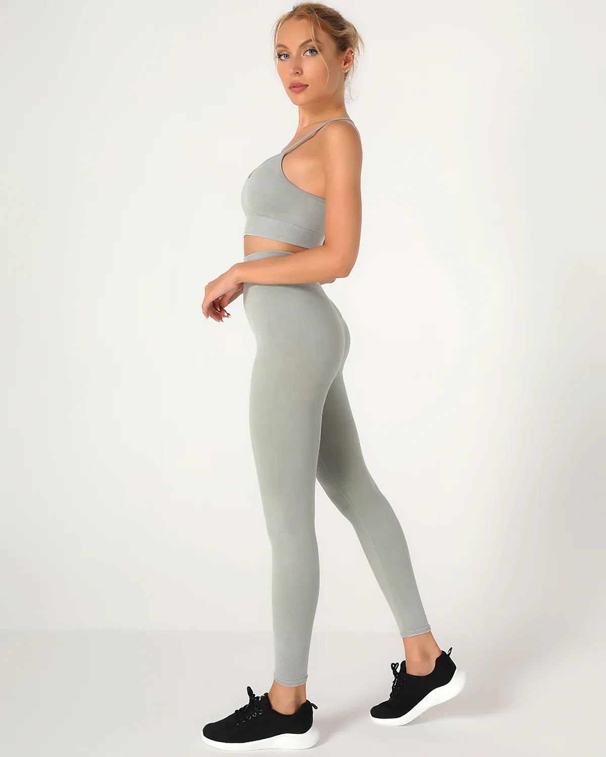 Yesley Performance Bra - Image 15